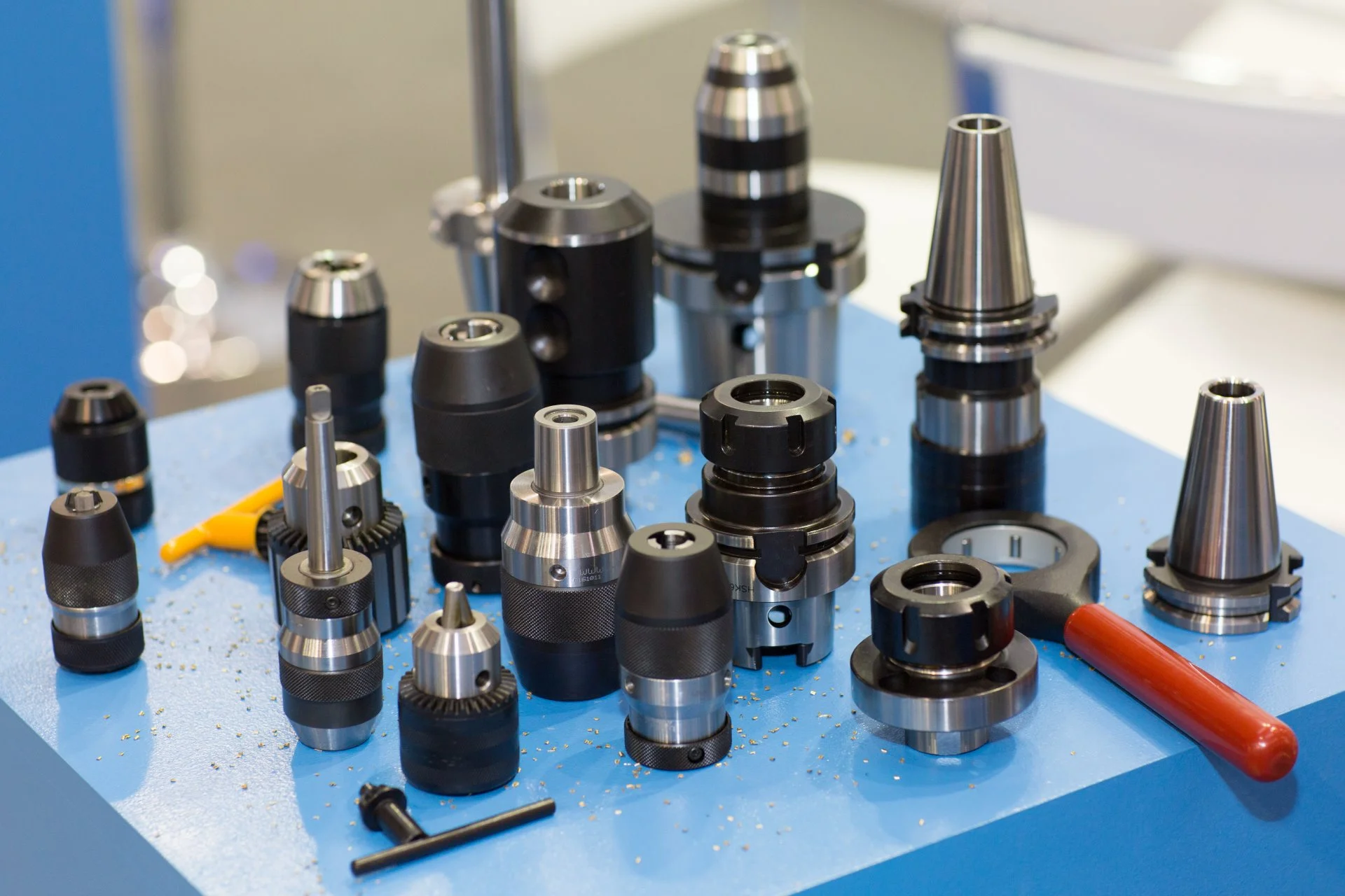 Fabrikant van technologische gereedschappen voor CNC-machines en automatische draaibanken